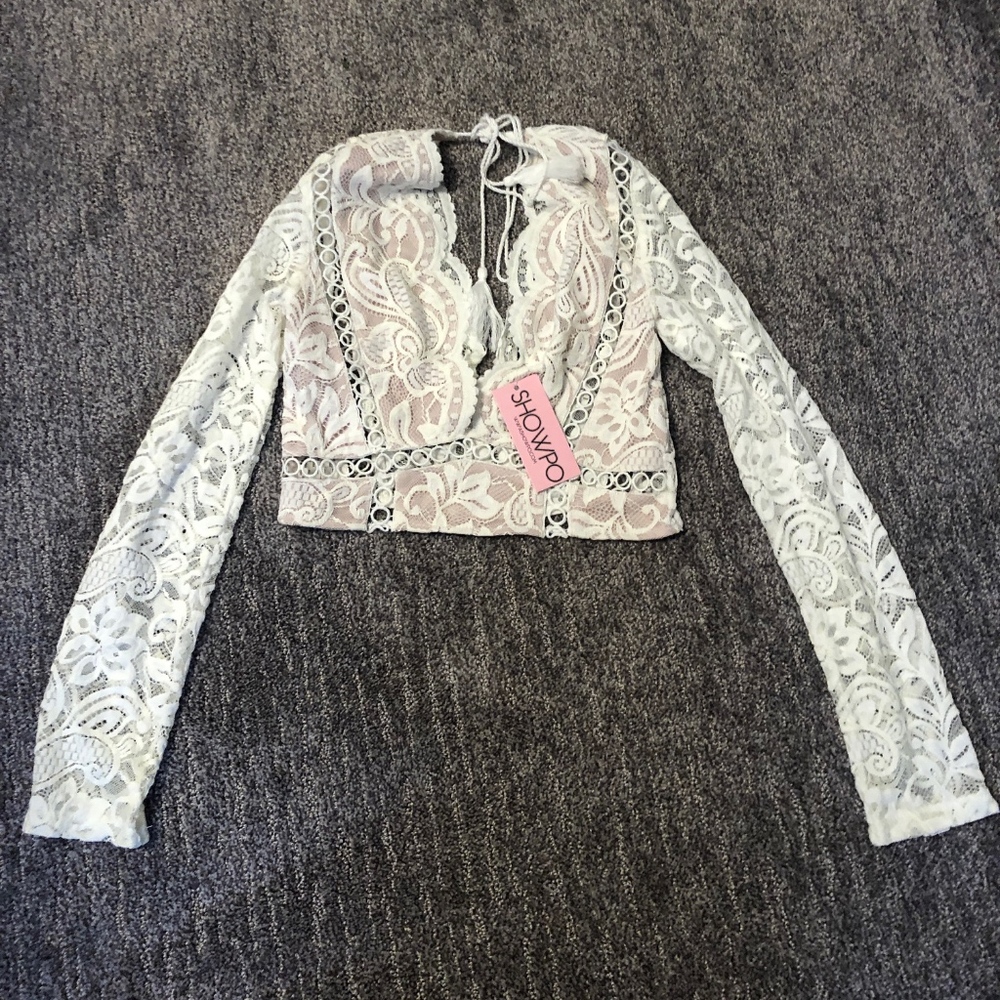 White Long Sleeve Lace Crop Top